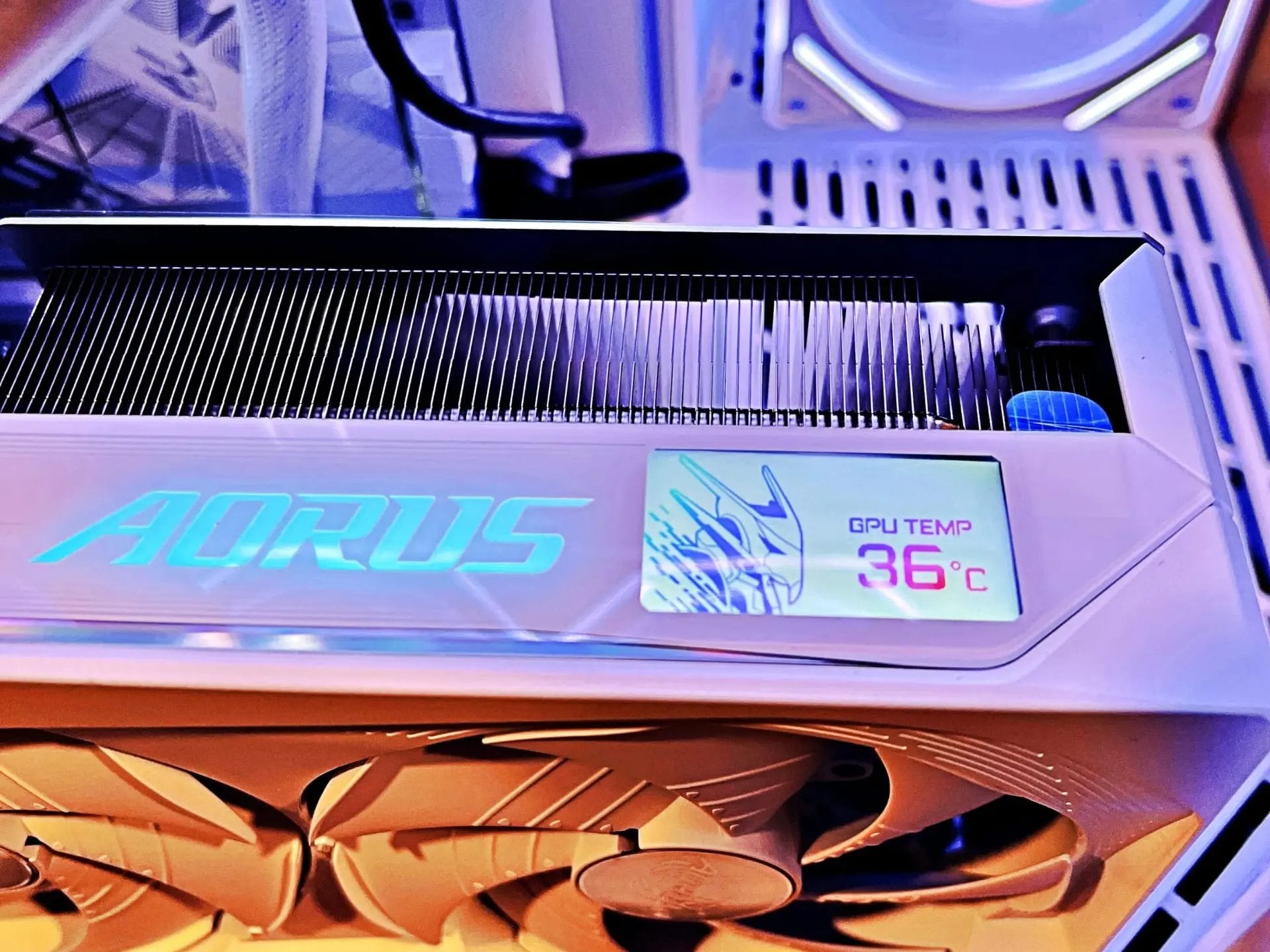 RTX 5090 MASTER ICE 9800X3D 64GB DDR5 2TB M.2 WIFI 7 HYTE Y70 TOUCH INFINITE Tustin Systems