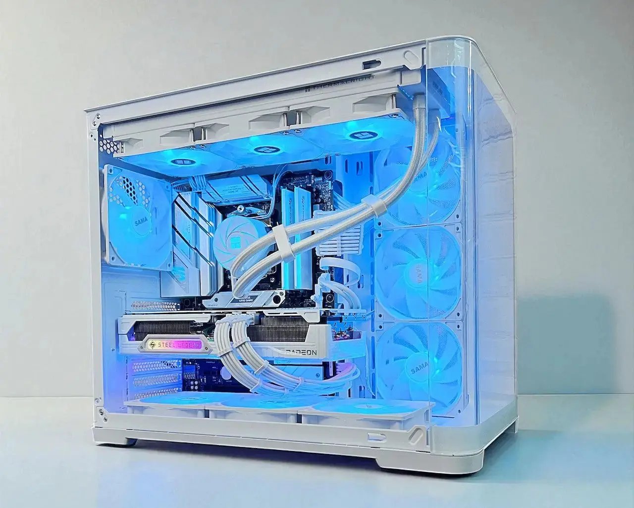 RX 9070 XT Ryzen 7700X 32GB DDR5 2TB M.2 Win 11 Pro Gaming PC White Tustin Systems