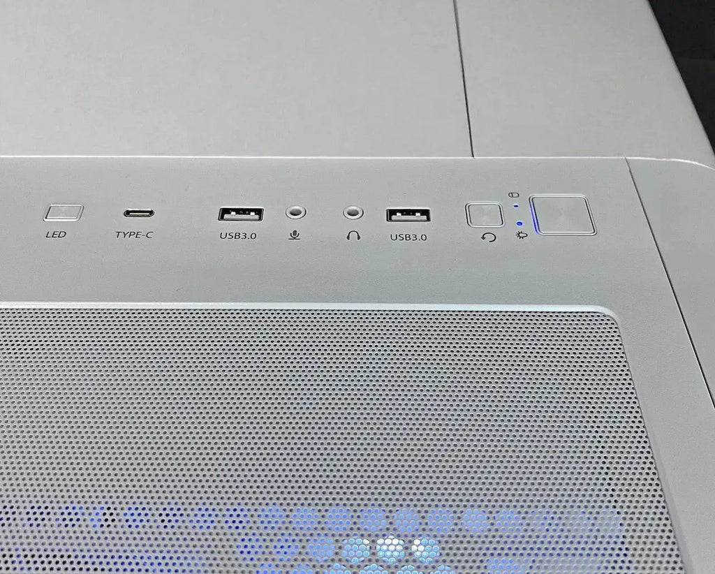 RX 9070 XT Ryzen 7700X 32GB DDR5 2TB M.2 Win 11 Pro Gaming PC White Tustin Systems