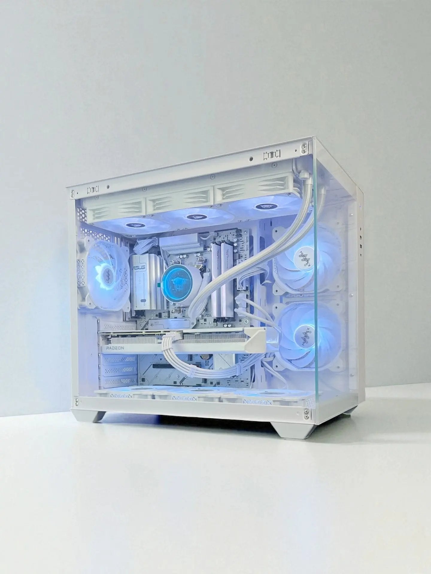 Liquid Cooled AMD RX 9060 XT 16GB Ryzen 5 8400F 16GB DDR5 1 TB M.2 Gaming PC) Tustin System