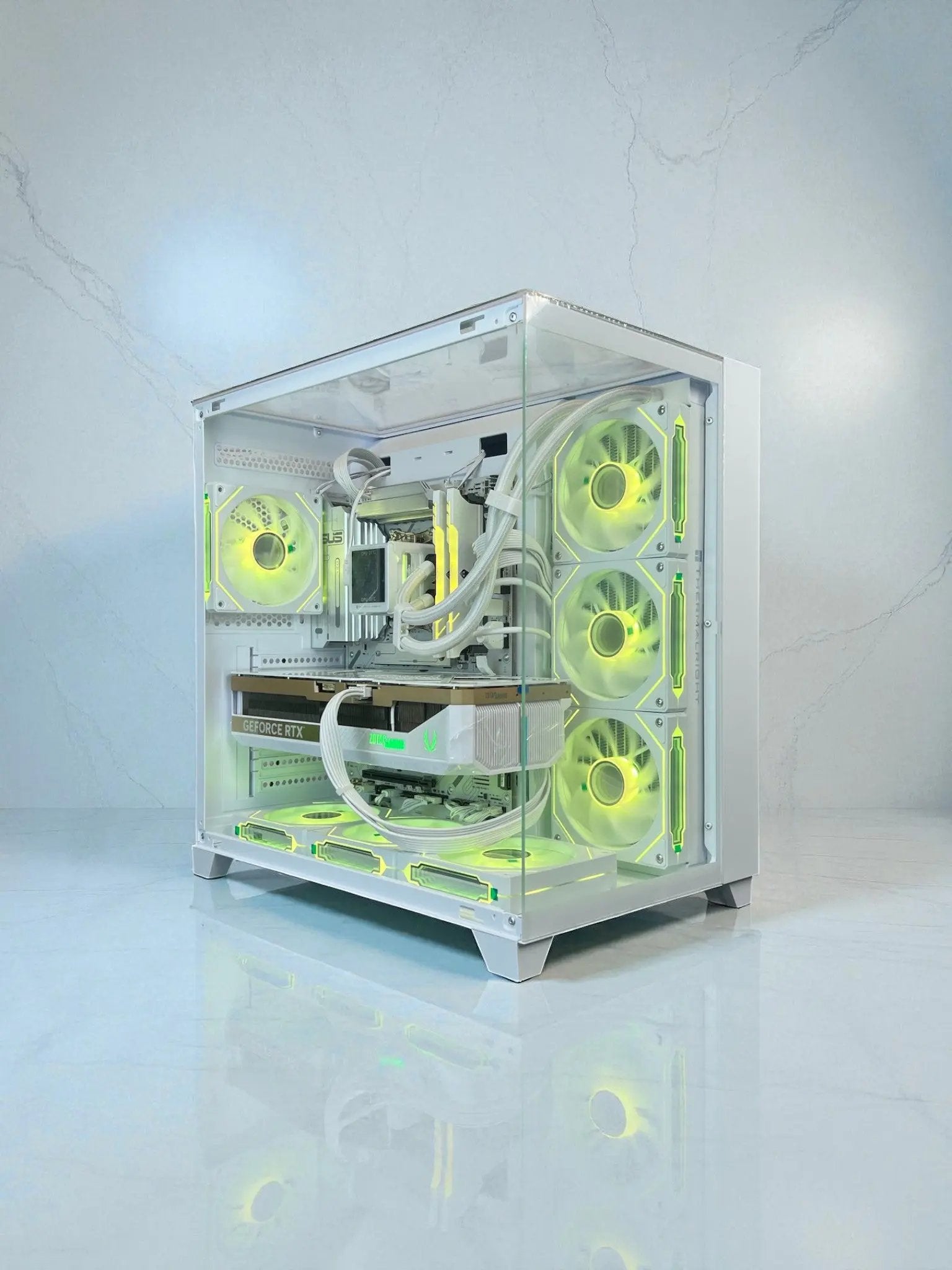 Nvidia RTX 5080 Ryzen 7 9800X3D 32GB DDR5 2TB M.2 WIFI 7 Win 11 Pro ASUS