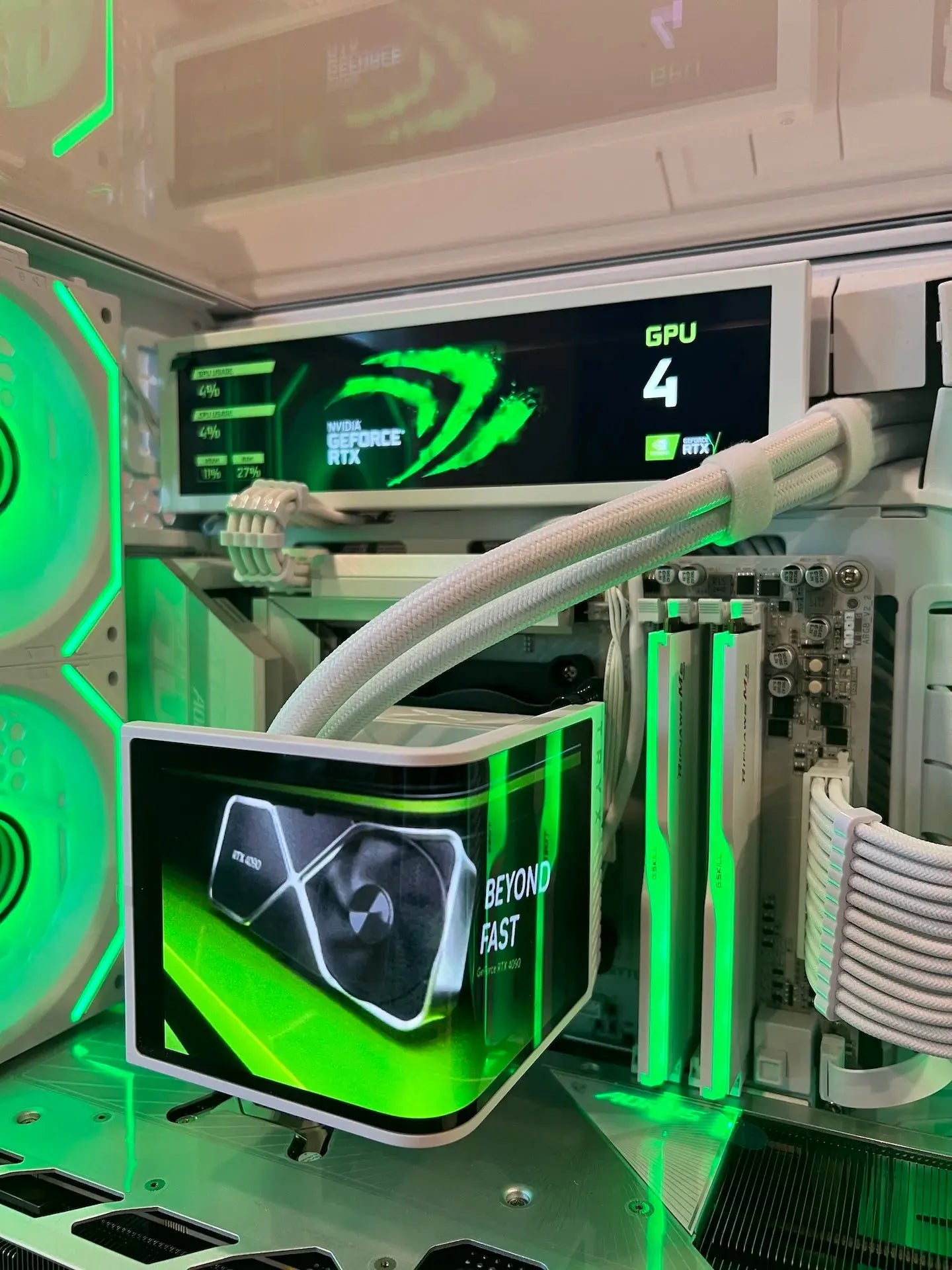 The Chameleon RTX 5080 Master Ice Ryzen 9800X3D 32GB DDR5 2TB M.2 Win 11 Pro Tustin System